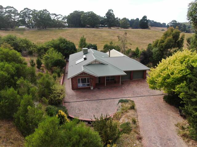 Airbnb Lenswood Holiday Rentals Places To Stay South