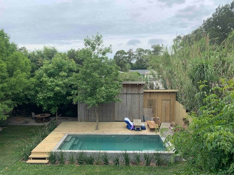 Warm house in La Barra, beautiful garden and pool