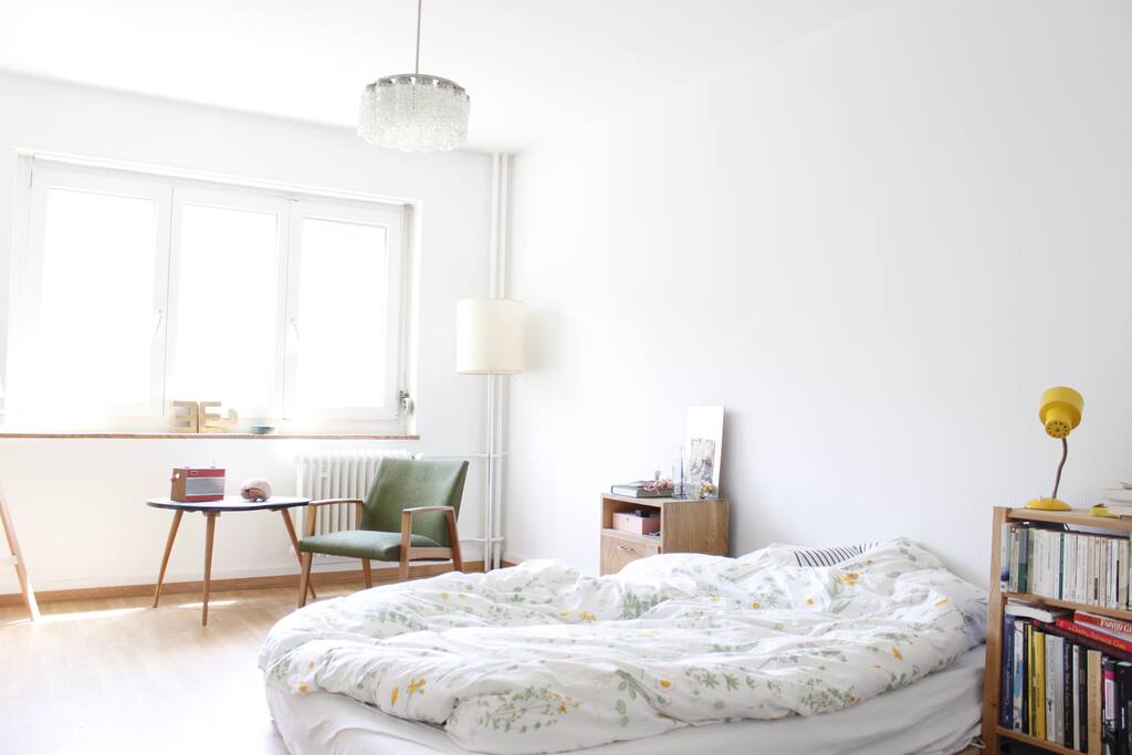 Bed room