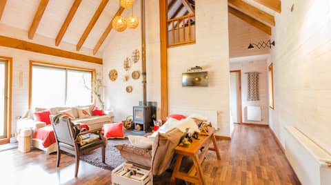 Popular Airbnb listing: Spacious lodge in Malalcahuello, 15 minutes from Corralco in Curacautín
