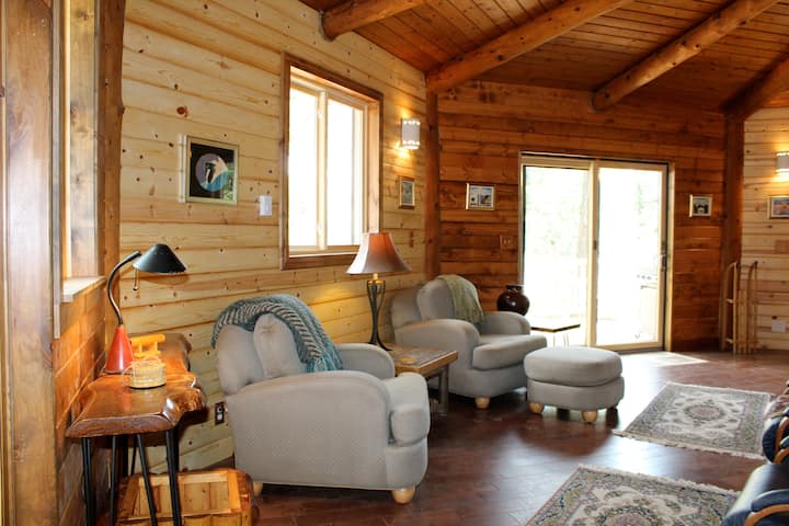 Sunset Mountain Log Cabin Retreat - Upper Unit - Colorado