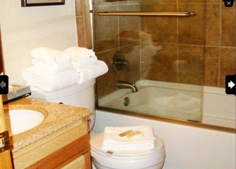 2 Full Baths