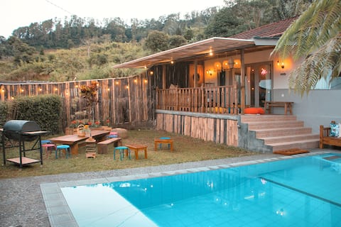 Villa Jeje - A private little fantasy in PUNCAK
