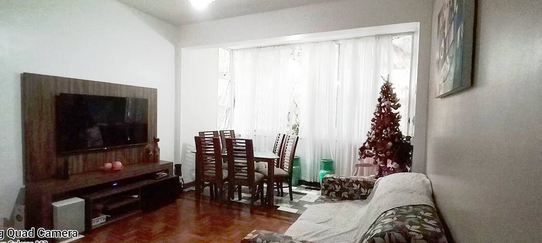 Apê espaçoso na Glória gallery image 2