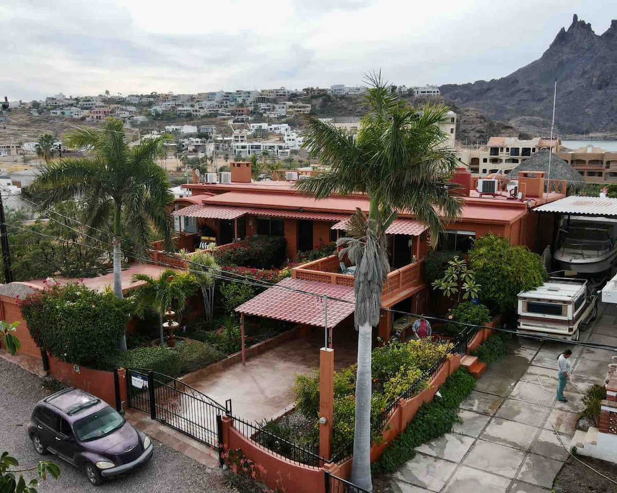 Unit B Oceanview Condo