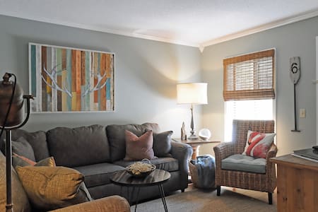 Renovated 2 Bedroom Beach Villa 2124