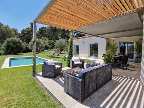 Stunning,spacious villa with private swimming pool