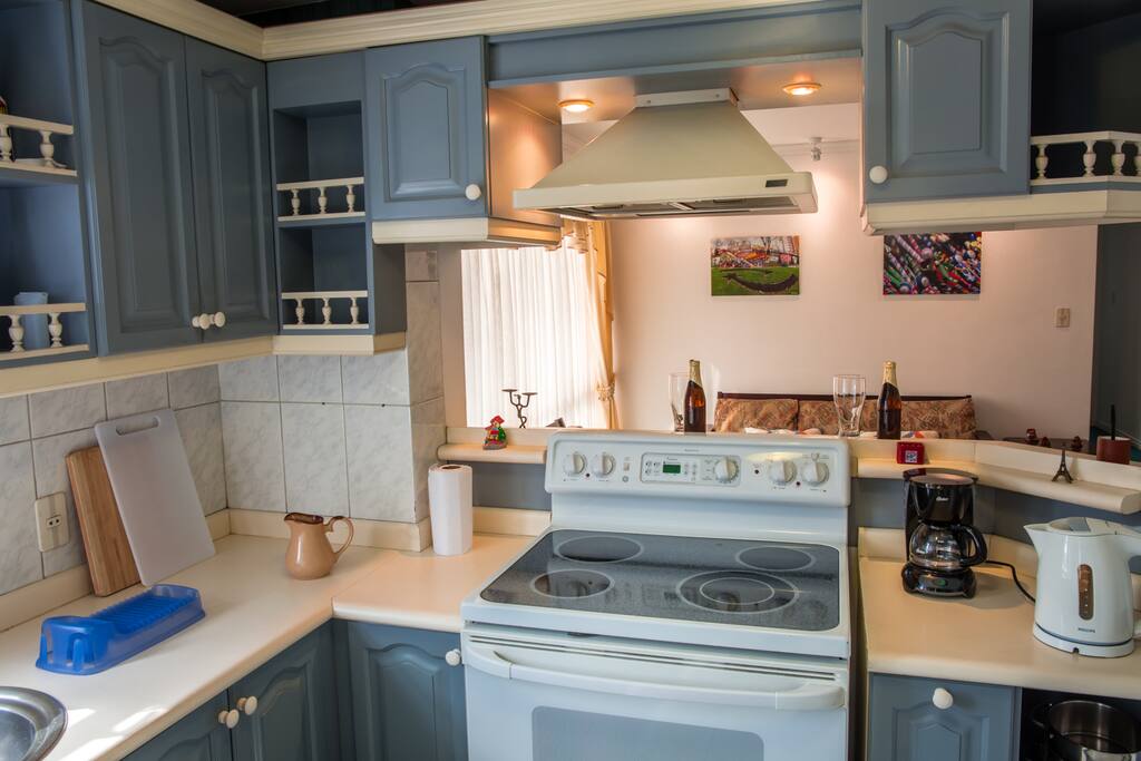Kitchen with a view to the living room