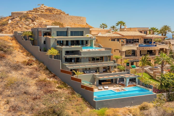 Pedregal Luxury Villas & Vacation Rentals, Airbnb Luxe