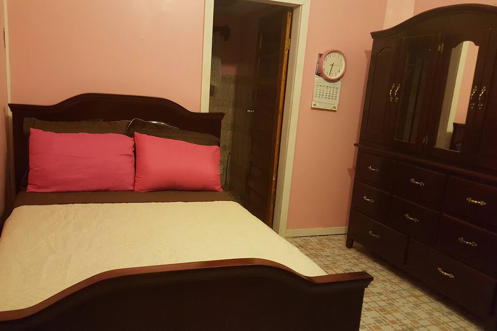 Full size Mahogany bed