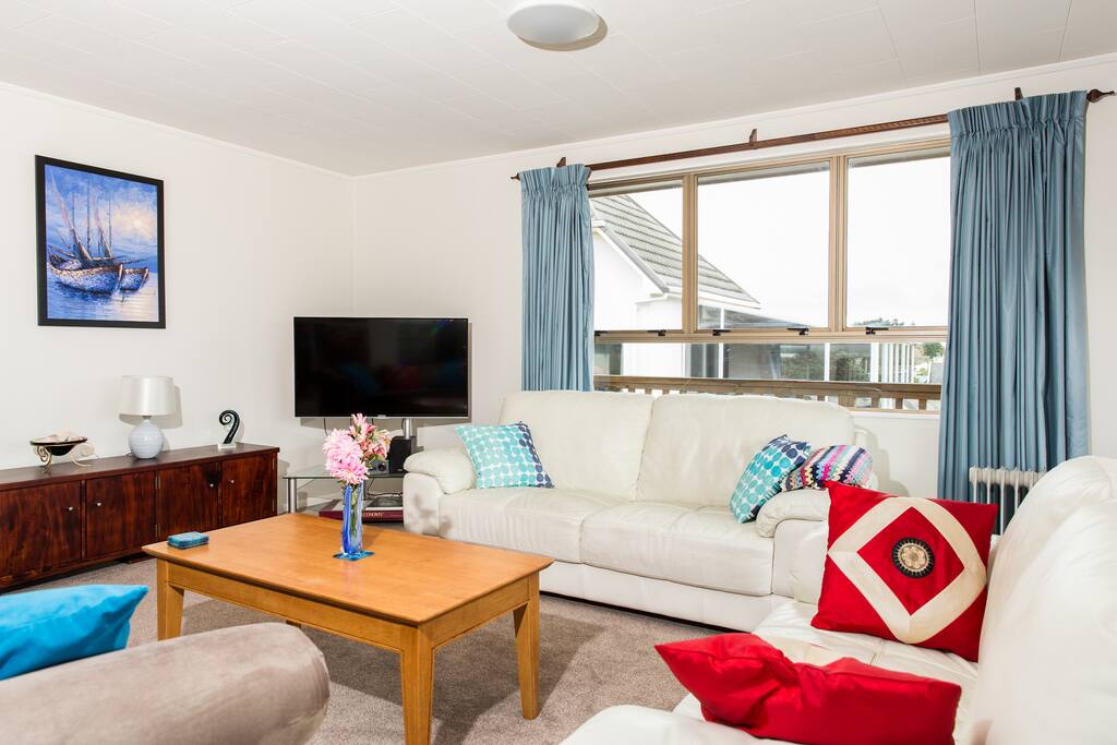 Lounge area comfortably seats 8