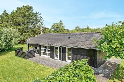 8 person holiday home in ålbæk