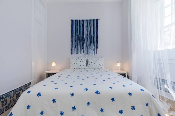 Blue Tiles in City Center gallery image 3