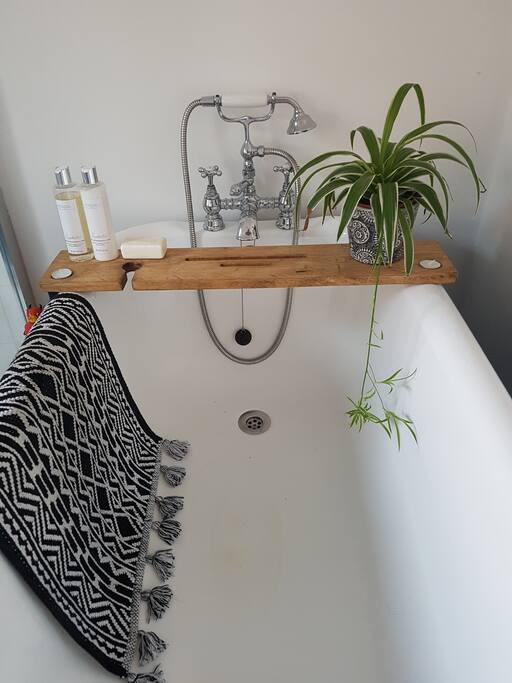 Roll top bath!