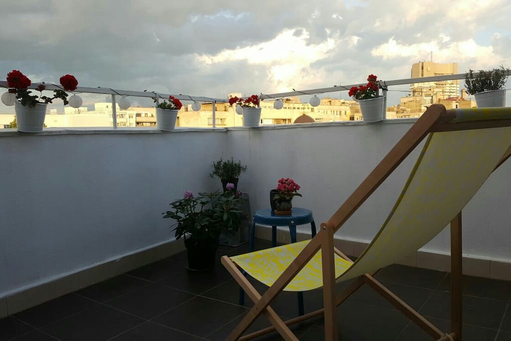 10m2 terrace facing South