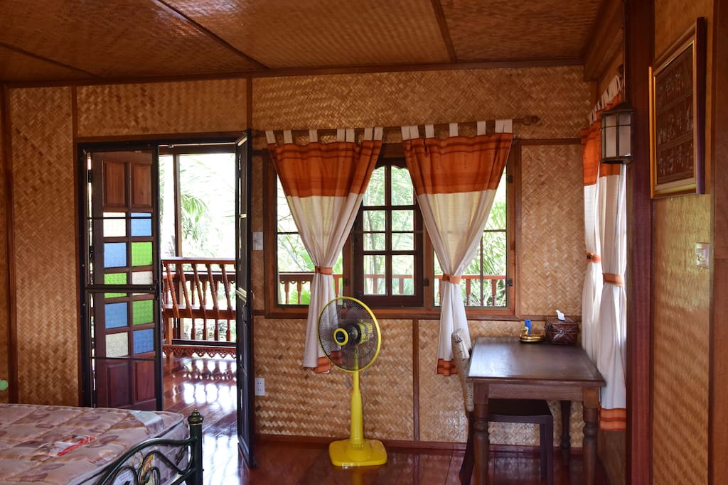 one of your 2 living/sleeping rooms