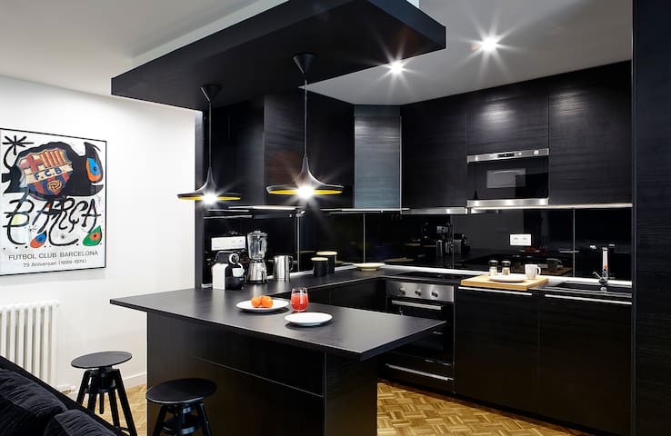 BIG AND LUXURIOUS APARTMENT WITH TERRACE gallery image 4