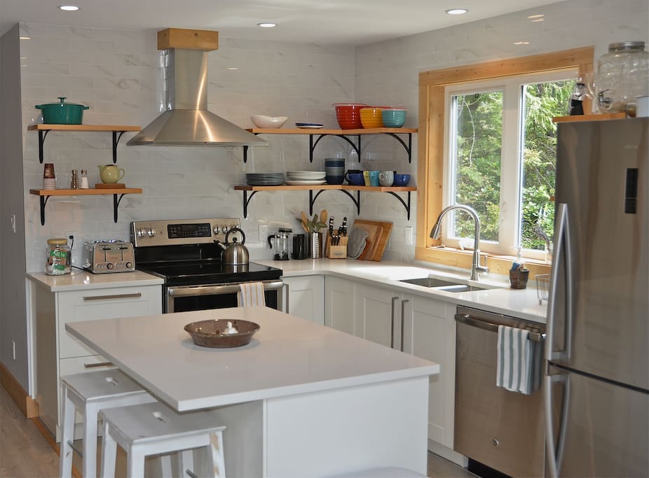 Very bright kitchen with an open concept design.