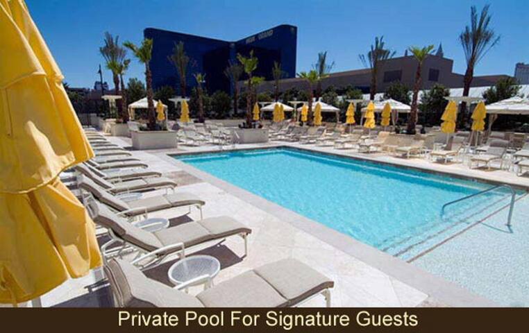 MGM Signature 2 BR Sleeps 8 – No Cleaning Fee gallery image 5