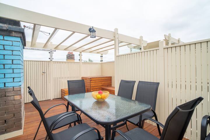 Water View Historical Terrace 6 Room Sydney #56 gallery image 2