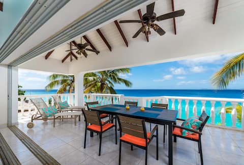 Spacious oceanfront 2 bedroom apartment