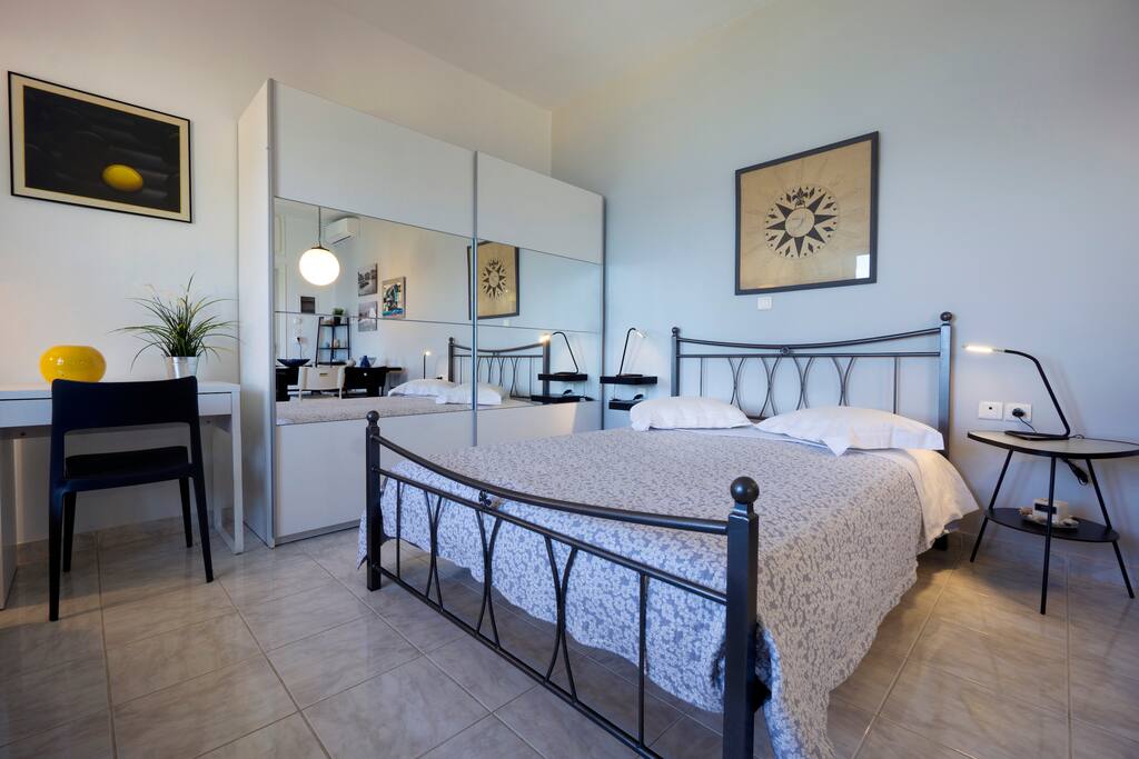 Master Second Bedroom - A/C - Closets - TV
