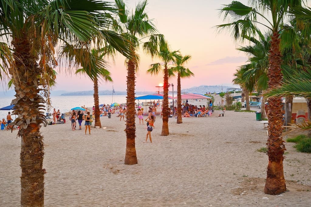 Edem beach 15 min walking distance