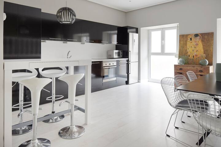 Colon by FeelFree Rentals gallery image 2