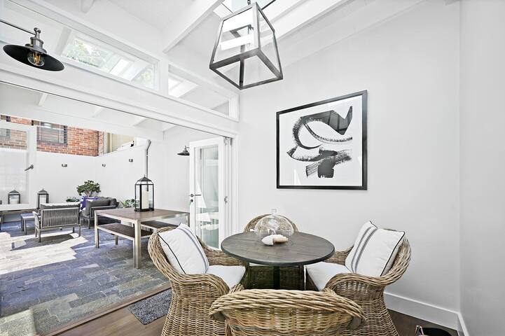 PURE PERFECTION- SUBLIME HAMPTON’S STYLE ABODE gallery image 4