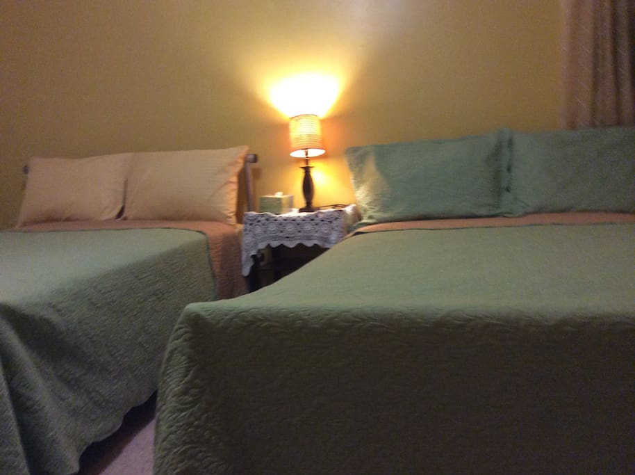 Two double beds, sleeps four