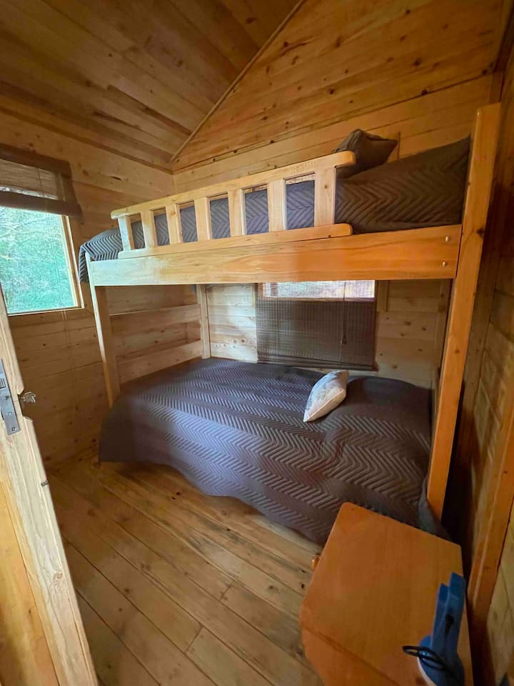 2段ベッドのお部屋2