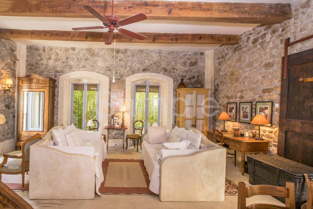 Main sitting area with 2 single beds.