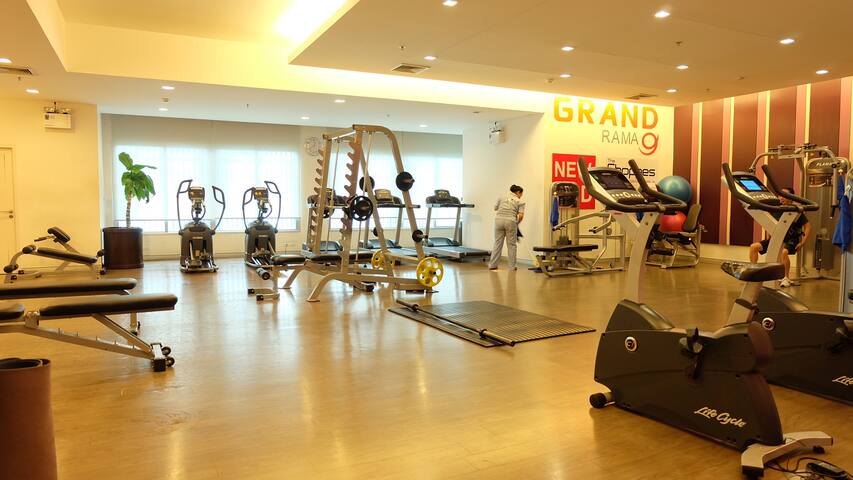 Modern&Luxury apartment,5min to MRT,freeWifi gallery image 5