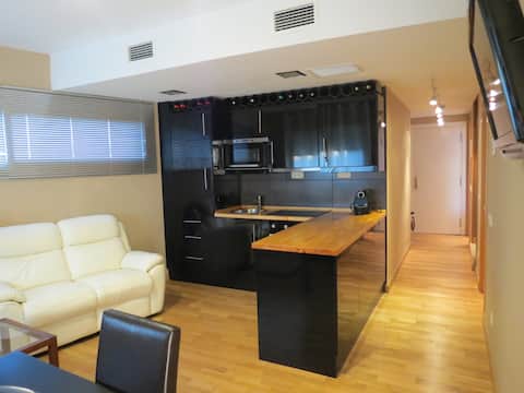 Apartamento dúplex con terraza junto playa Fenals