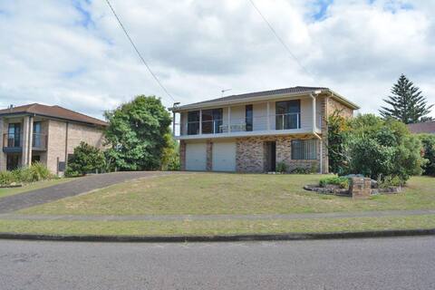 The Verandah, 9 Hanson Avenue
