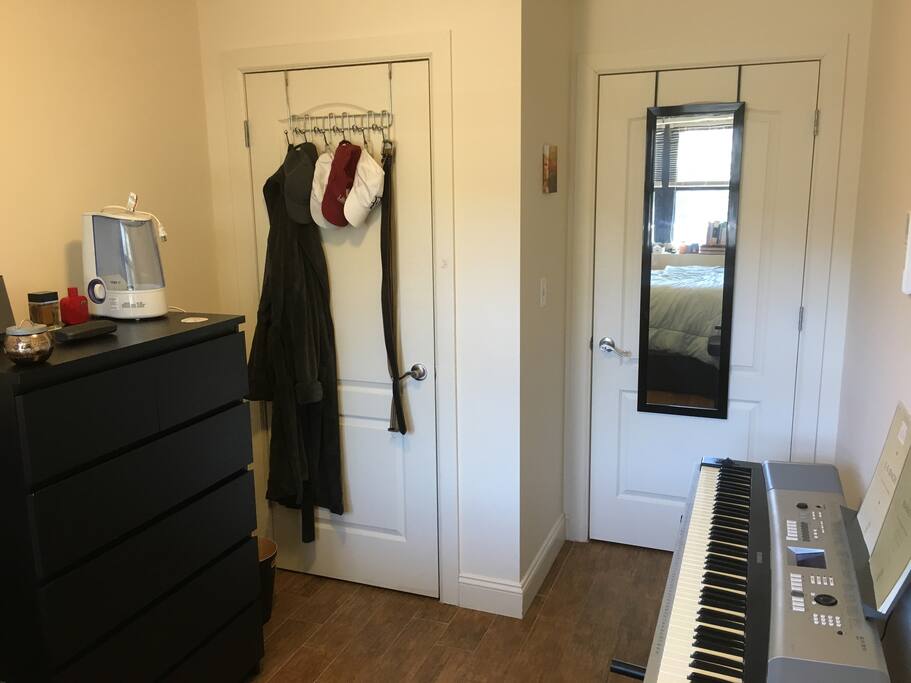 Guest room