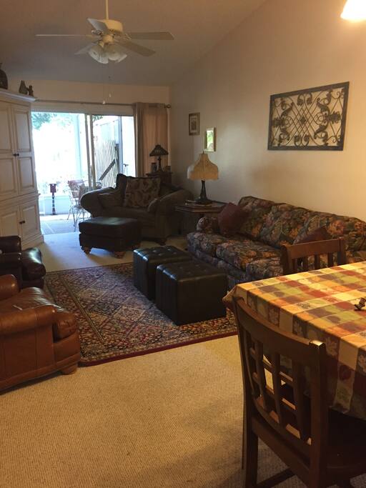 Livingroom with sliding doors to lania & patio
