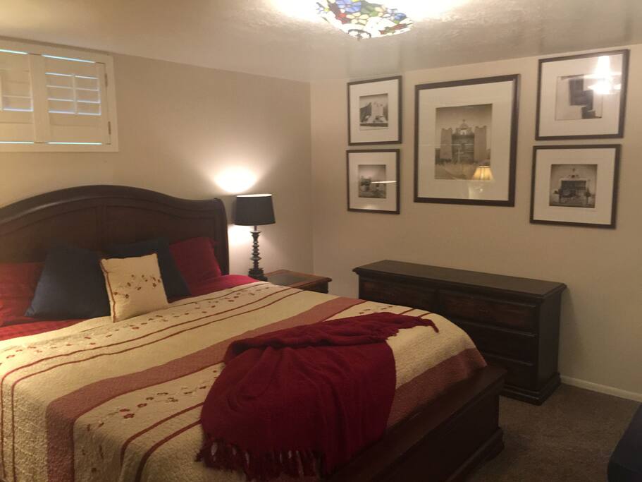 Master bedroom with King Bed 1