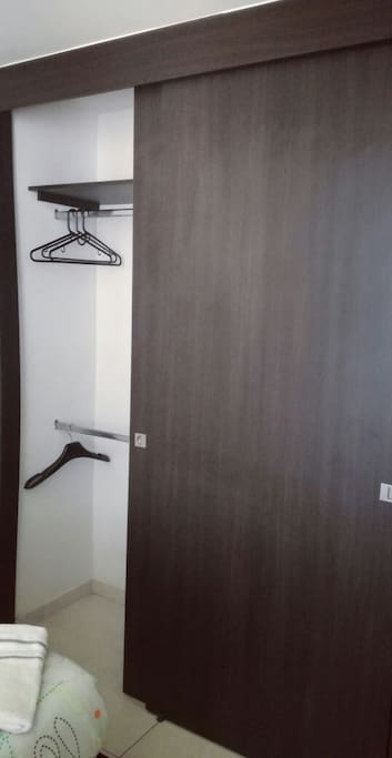 Amplio closet