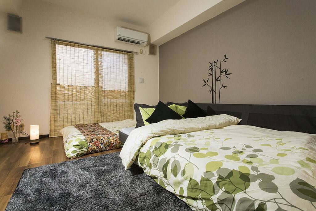 Can change the bed from sofa When your group 3 more people!!!
Big and very camfortable this sofa bed.