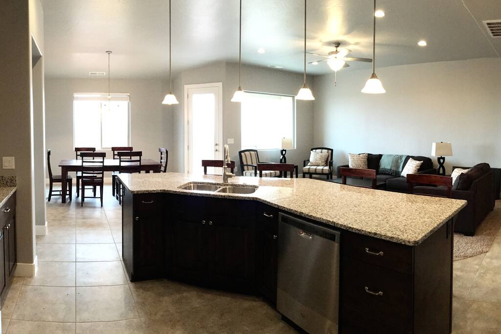 Kitchen/Dining/Great room