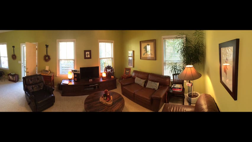 Listing in Charleston