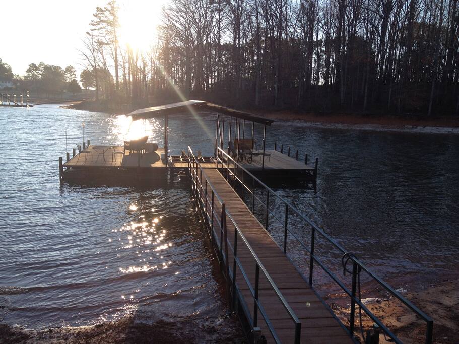 Relax on our covered dock. Use our kayak and floats to enjoy some rest and relaxation on the lake. Boat rentals nearby for skiing enthusiasts.