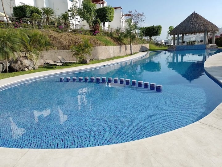 Sweet Home, Residencial Club Náutico, Lago Teques Houses for Rent in