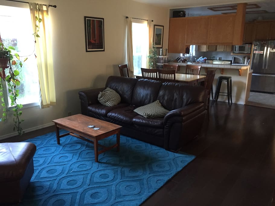 Living room dining room