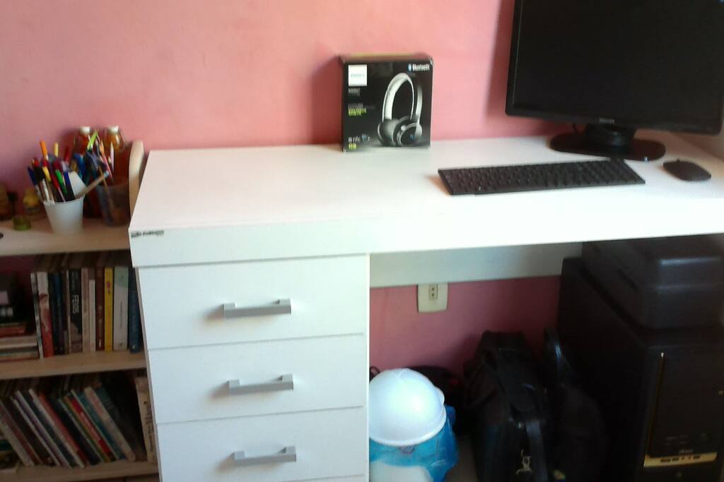Quarto 1 Escrivaninha