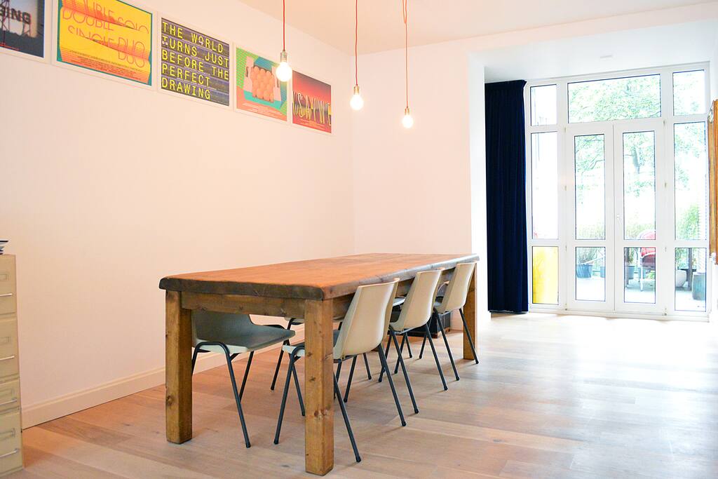 A table for romantic dinners