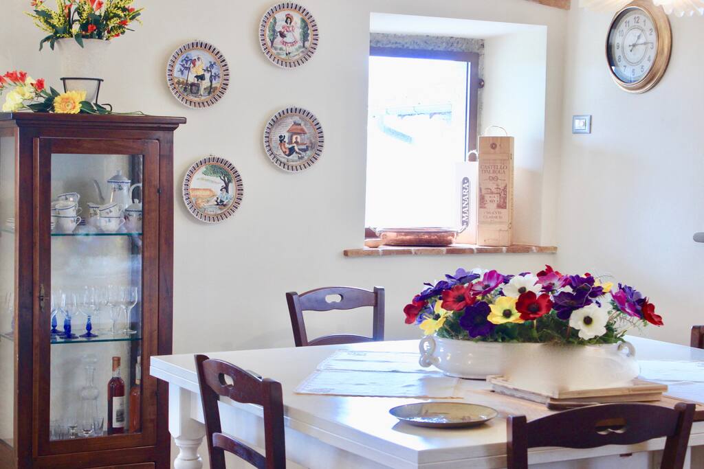 Tavolo da pranzo per 14 persone