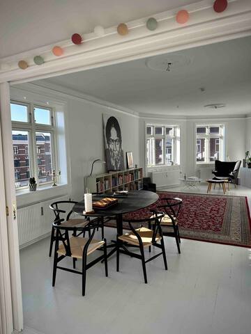 150 kvm., lys og perfekt beliggenhed gallery image 4