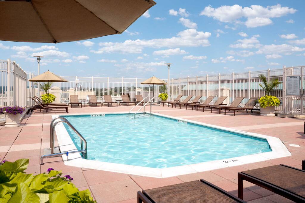 Rooftop Swimming Pool